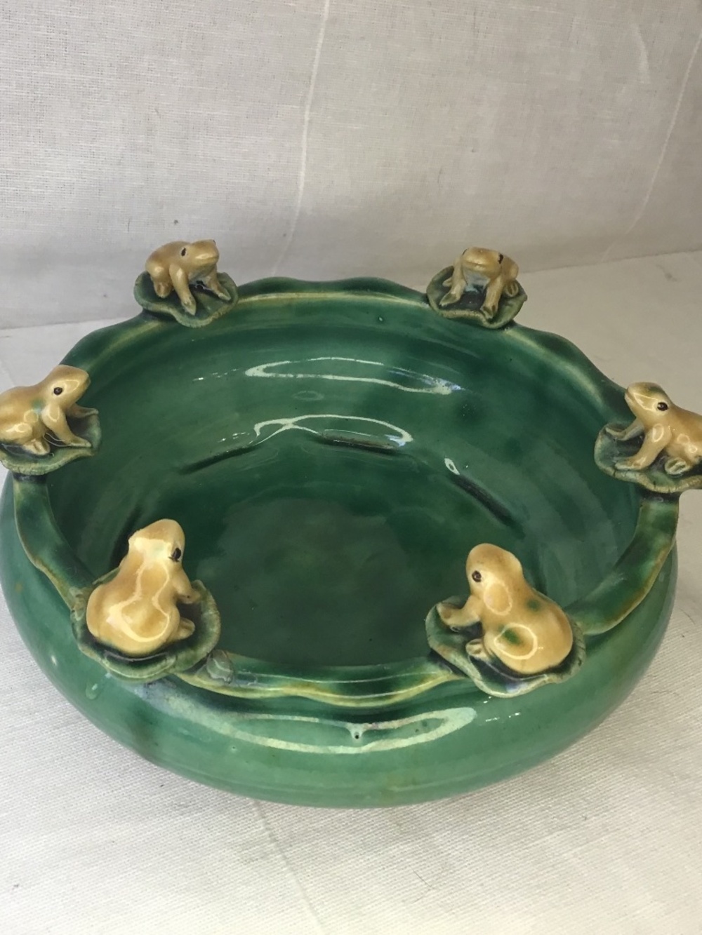 Vintage Glazed Art Pottery Frogs Bowl Planters Majolica Style , 6 Frogs Perched
